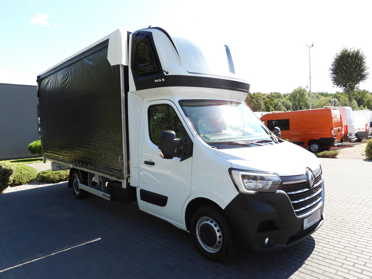 RENAULT MASTER TARPAULIN 10 PALLETS WEBASTO CRUISE CONTROL LED LIGHTS AIR CONDITIONING 165HP - Тентованный фургон: фото 4 RENAULT MASTER TARPAULIN 10 PALLETS WEBASTO CRUISE CONTROL LED LIGHTS AIR CONDITIONING 165HP - Тентованный фургон: фото 4