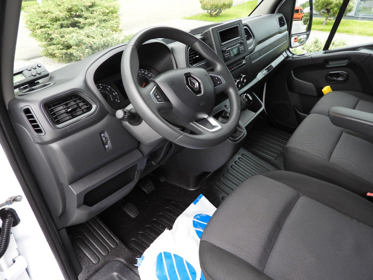 Renault MASTER KÜHLKASTENWAGEN -5*C TEMPOMAT NAVIGATION - Малотоннажный рефрижератор: фото 2 Renault MASTER KÜHLKASTENWAGEN -5*C TEMPOMAT NAVIGATION - Малотоннажный рефрижератор: фото 2