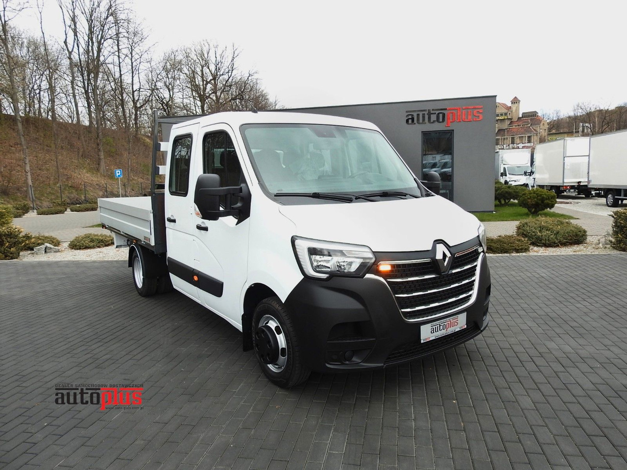 Renault MASTER PRITSCHE DOPPELKABINE DOKA 7 SITZE A/C - Малотоннажный бортовой грузовик, Грузопассажирский фургон: фото 1 Renault MASTER PRITSCHE DOPPELKABINE DOKA 7 SITZE A/C - Малотоннажный бортовой грузовик, Грузопассажирский фургон: фото 1