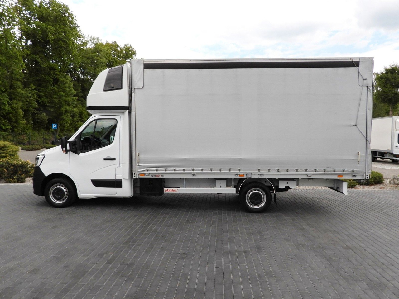 Тентованный фургон Renault MASTER  PRITSCHE PLANE 10 PALETTEN TEMPOMAT  A/C: фото 9