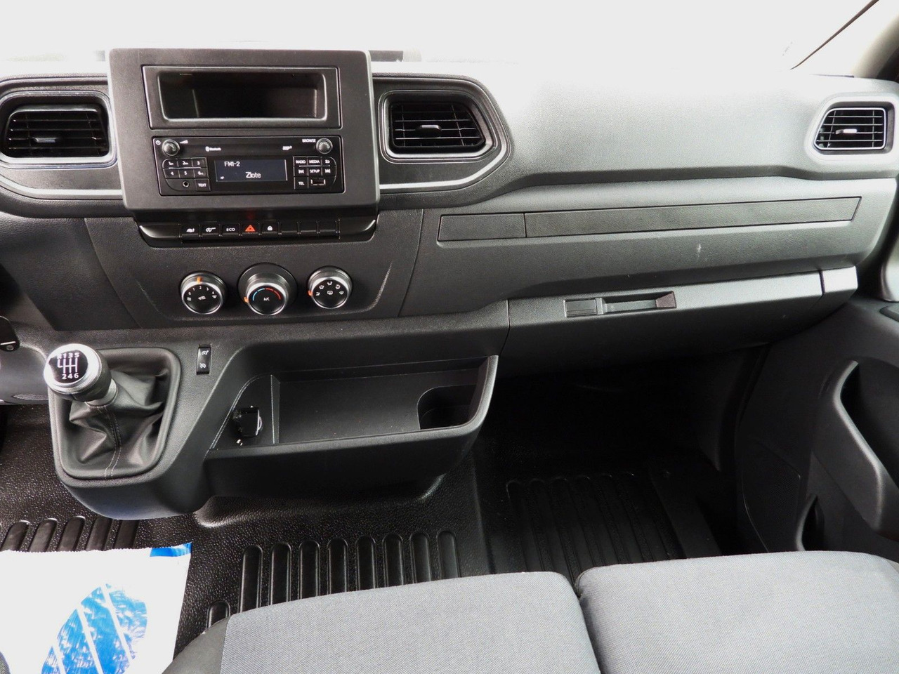 Тентованный фургон Renault MASTER  PRITSCHE PLANE 10 PALETTEN TEMPOMAT  A/C: фото 24