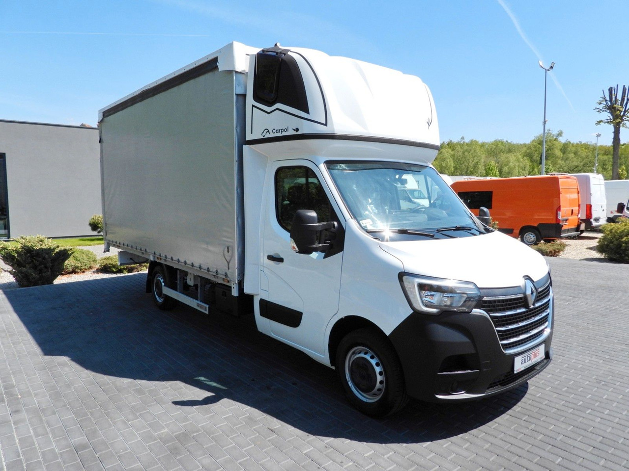 Renault MASTER PRITSCHE PLANE 10 PALETTEN WEBASTO A/C - Тентованный фургон: фото 4 Renault MASTER PRITSCHE PLANE 10 PALETTEN WEBASTO A/C - Тентованный фургон: фото 4