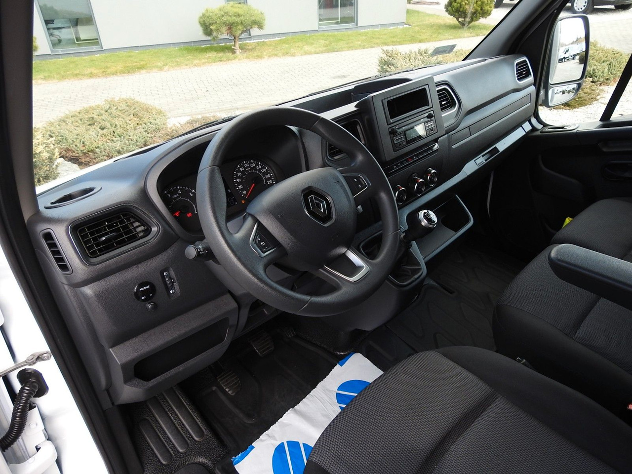 Renault MASTER PRITSCHE PLANE 10 PALETTEN WEBASTO - Тентованный фургон: фото 2 Renault MASTER PRITSCHE PLANE 10 PALETTEN WEBASTO - Тентованный фургон: фото 2