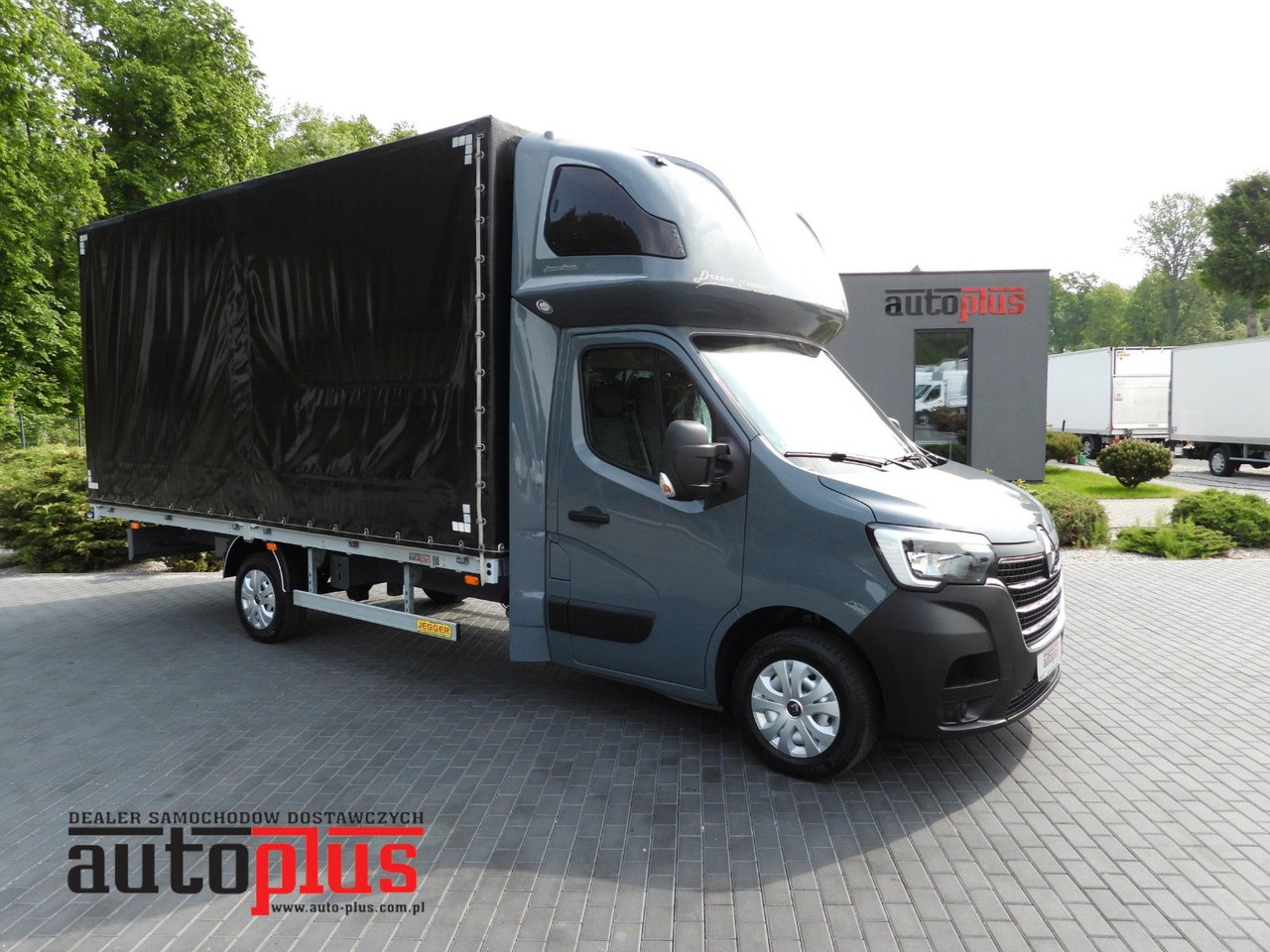 Renault MASTER PRITSCHE PLANE 10 PALETTEN WEBASTO TEMPOM - Тентованный фургон: фото 1 Renault MASTER PRITSCHE PLANE 10 PALETTEN WEBASTO TEMPOM - Тентованный фургон: фото 1