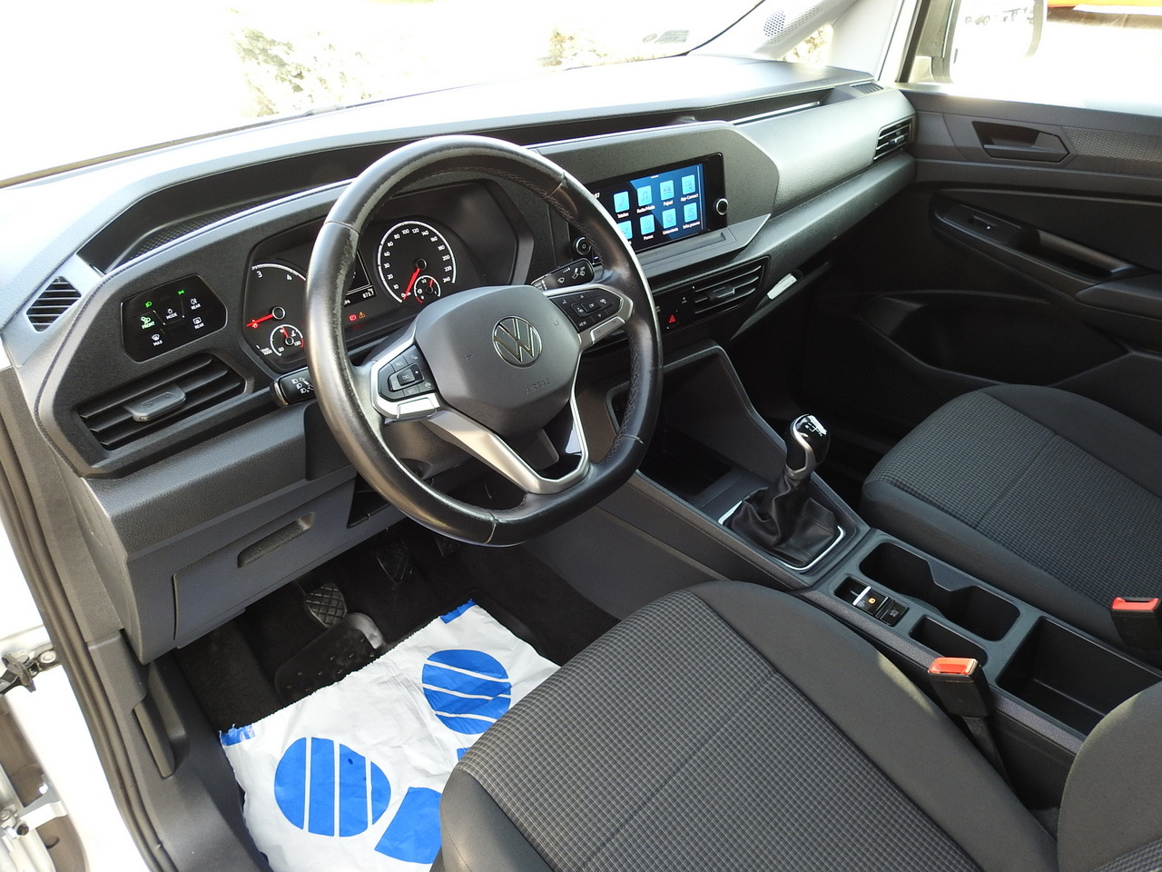 VOLKSWAGEN CADDY  REFRIGERATOR VAN -20*C HEATING FUNCTION POWER SUPPLY 230V CRUISE CONTROL LED LIGHTS AIR CONDITIONING  100HP - Малотоннажный рефрижератор: фото 2 VOLKSWAGEN CADDY  REFRIGERATOR VAN -20*C HEATING FUNCTION POWER SUPPLY 230V CRUISE CONTROL LED LIGHTS AIR CONDITIONING  100HP - Малотоннажный рефрижератор: фото 2