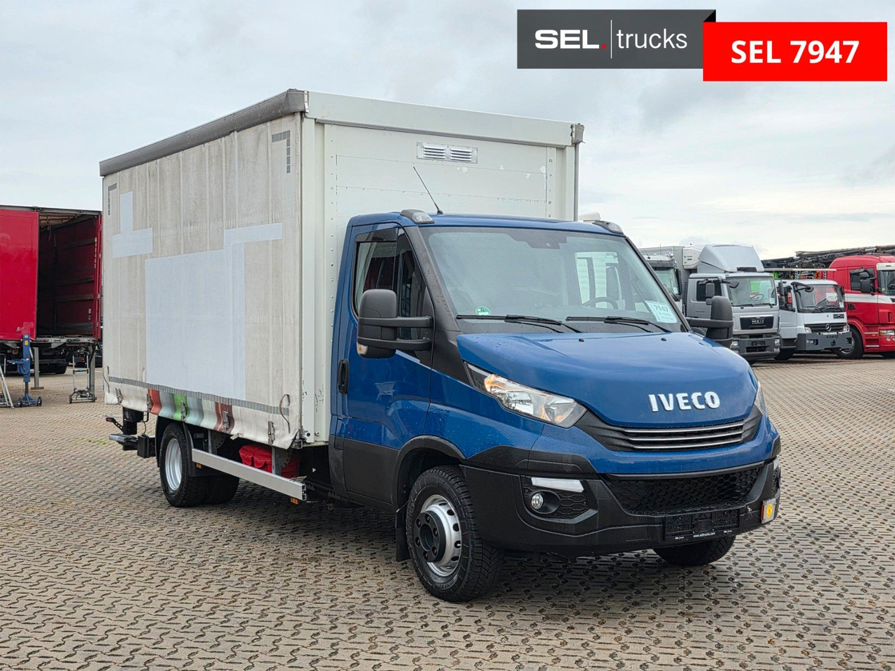 Iveco Daily 70C18 Hi-Matic / Ladebordwand / 3 Sitzen - Тентованный фургон: фото 3 Iveco Daily 70C18 Hi-Matic / Ladebordwand / 3 Sitzen - Тентованный фургон: фото 3
