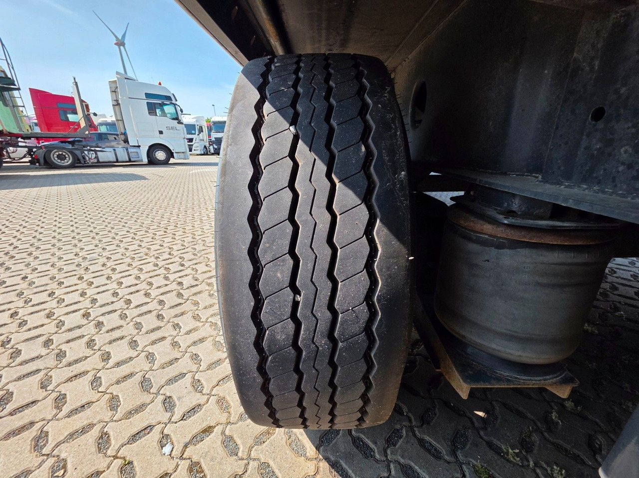 Тентованный полуприцеп Kögel S24 -1 / Coilmulde / Liftachse: фото 25