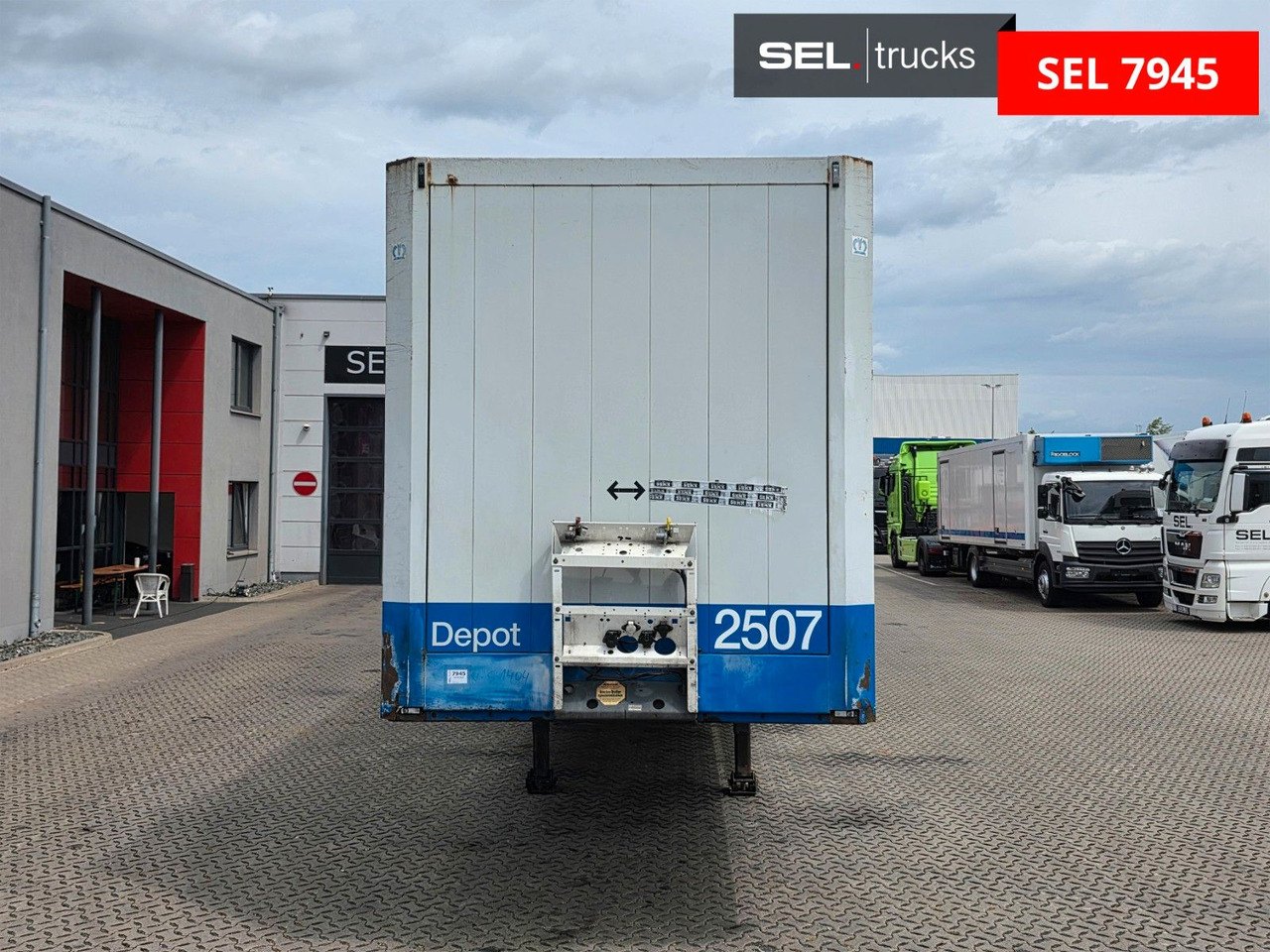 Krone SD / Textil / Liftachse - Полуприцеп-фургон: фото 2 Krone SD / Textil / Liftachse - Полуприцеп-фургон: фото 2