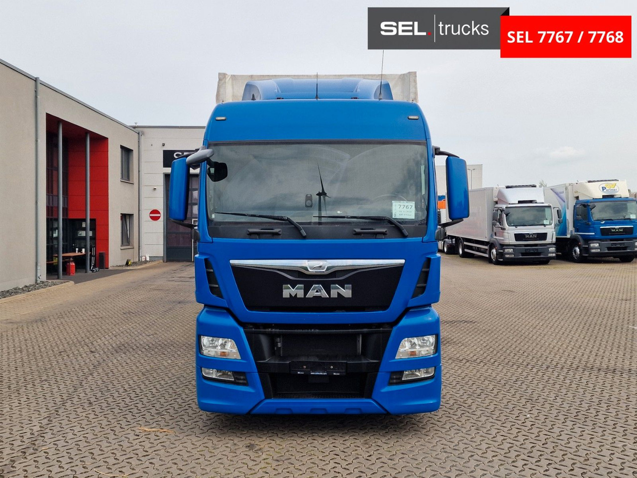 MAN TGX 18.440 4X2 LL-U /Intarder/Hubdach/Durchlade - Тентованный грузовик: фото 2 MAN TGX 18.440 4X2 LL-U /Intarder/Hubdach/Durchlade - Тентованный грузовик: фото 2