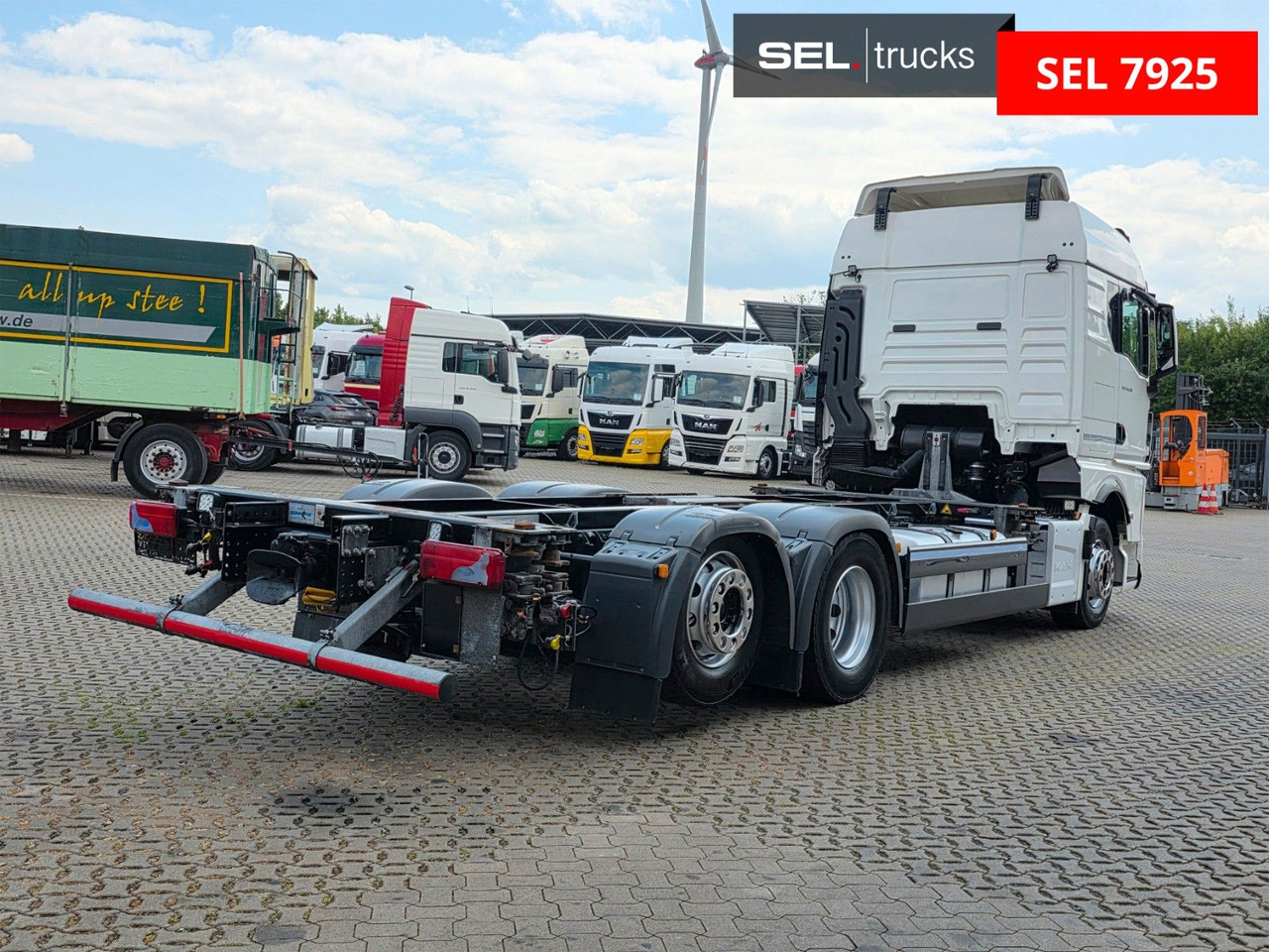 MAN TGX 26.510 6x2-2 LL CH / ZF Intarder / Liftachse - Грузовик-контейнеровоз/ Сменный кузов: фото 5 MAN TGX 26.510 6x2-2 LL CH / ZF Intarder / Liftachse - Грузовик-контейнеровоз/ Сменный кузов: фото 5