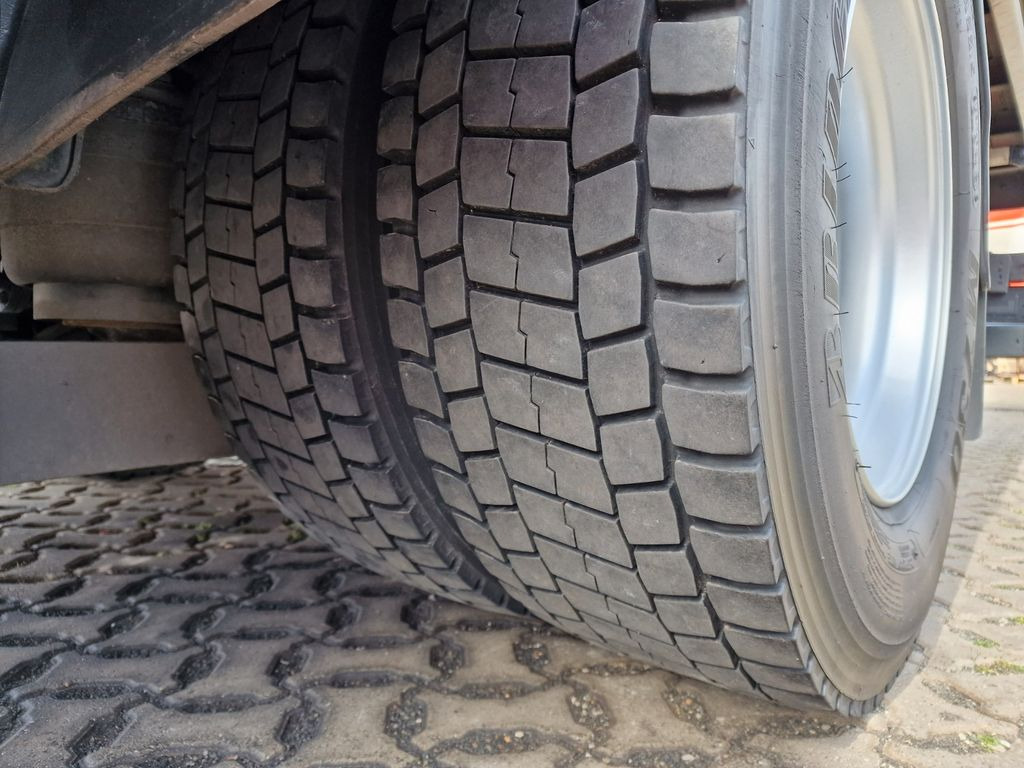 Тентованный грузовик Mercedes-Benz Antos 1830L 4X2: фото 29