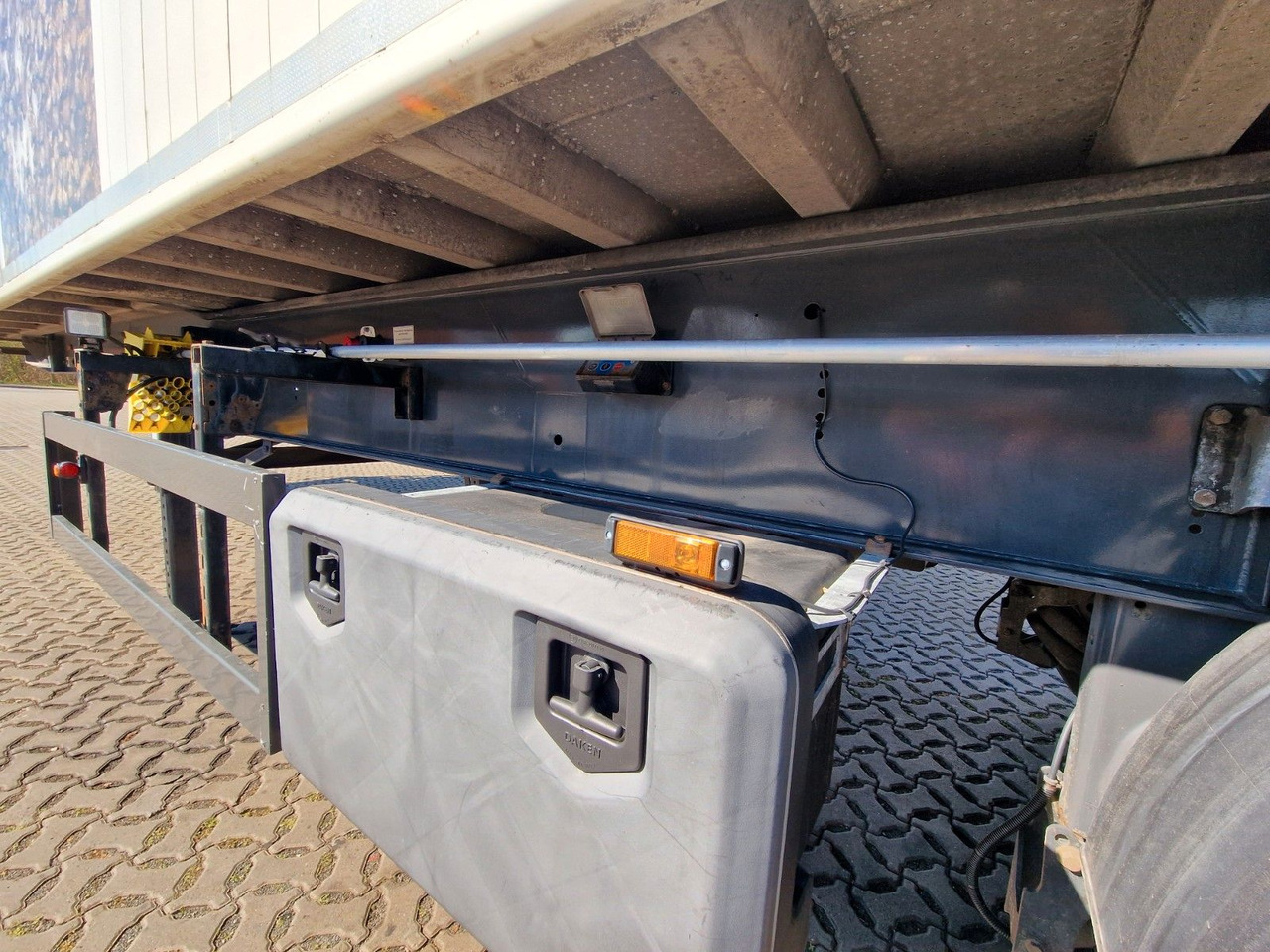 Самосвальный полуприцеп Reisch RHKS-3-AG13 / Alu-Felgen / Liftachse / 80m³: фото 10 Самосвальный полуприцеп Reisch RHKS-3-AG13 / Alu-Felgen / Liftachse / 80m³: фото 10