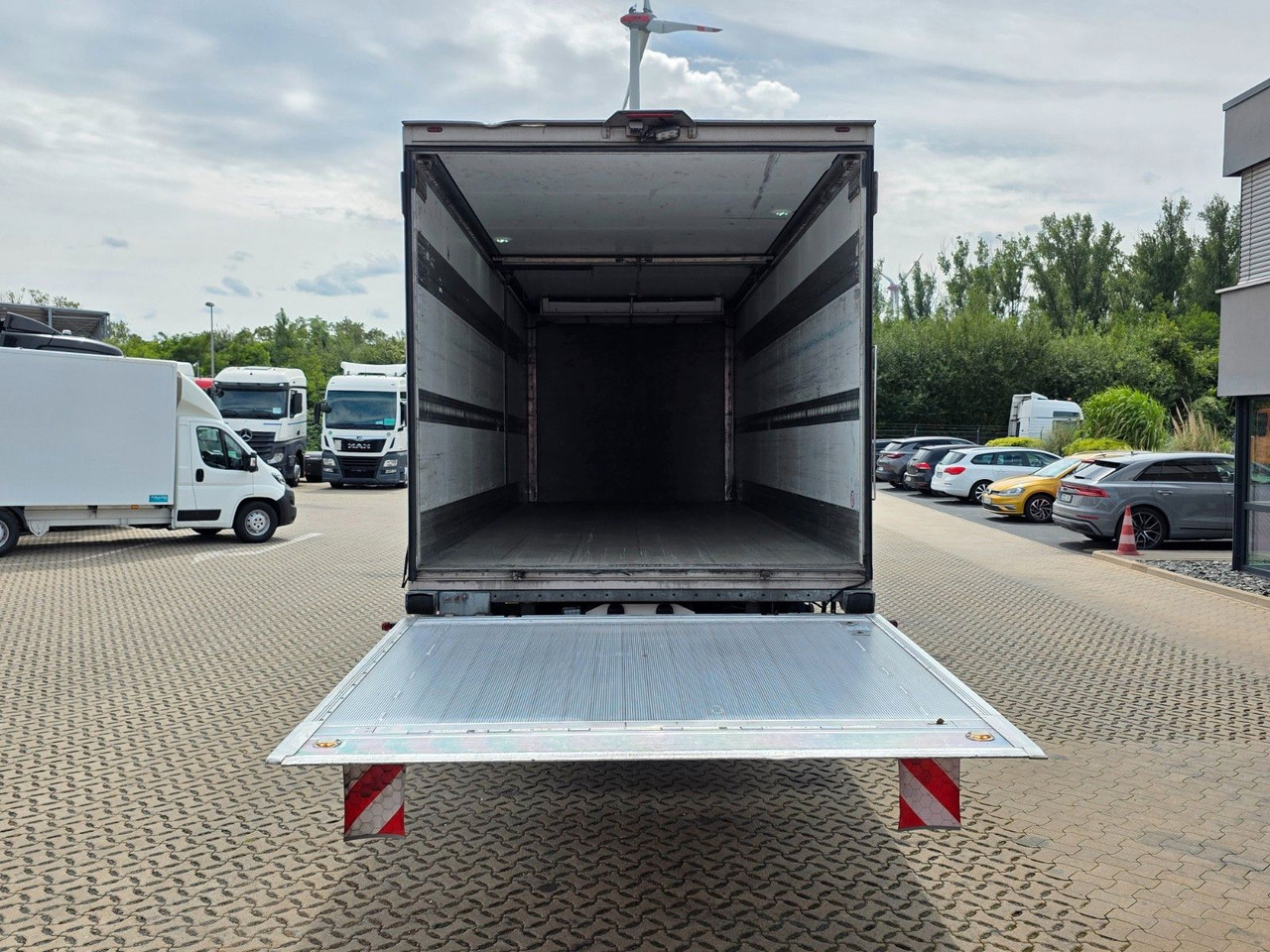 Прицеп-рефрижератор Schmitz Cargobull ZKO18/L 7.25 FP45 COOL / Tandem: фото 10 Прицеп-рефрижератор Schmitz Cargobull ZKO18/L 7.25 FP45 COOL / Tandem: фото 10