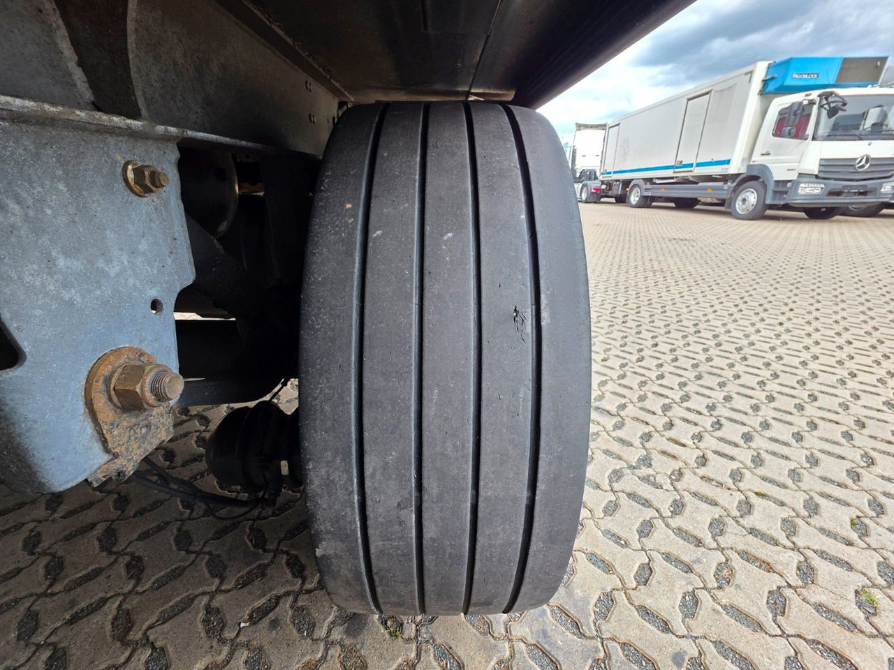 Прицеп-рефрижератор Schmitz Cargobull ZKO18/L 7.25 FP45 COOL / Tandem: фото 24 Прицеп-рефрижератор Schmitz Cargobull ZKO18/L 7.25 FP45 COOL / Tandem: фото 24