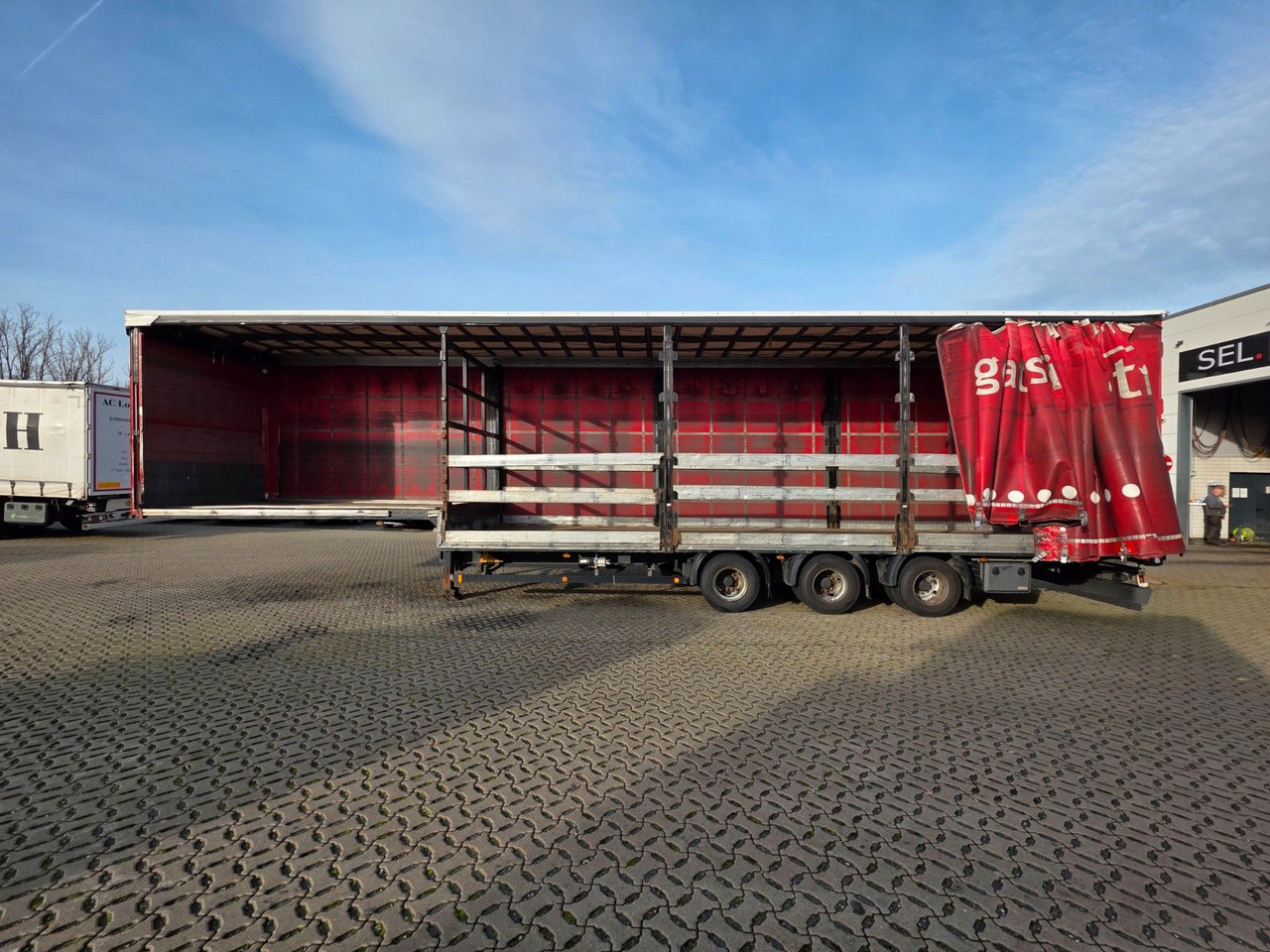 Для перевозки напитков Schwarzmüller SJ / Liftachse / Schwanenhals: фото 15