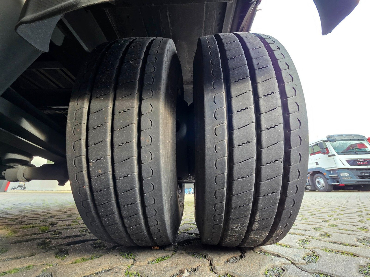 Для перевозки напитков Schwarzmüller SJ / Liftachse / Schwanenhals: фото 35