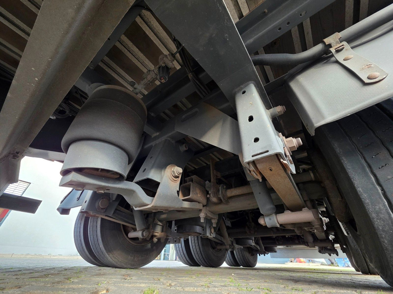 Для перевозки напитков Schwarzmüller SJ / Liftachse / Schwanenhals: фото 27