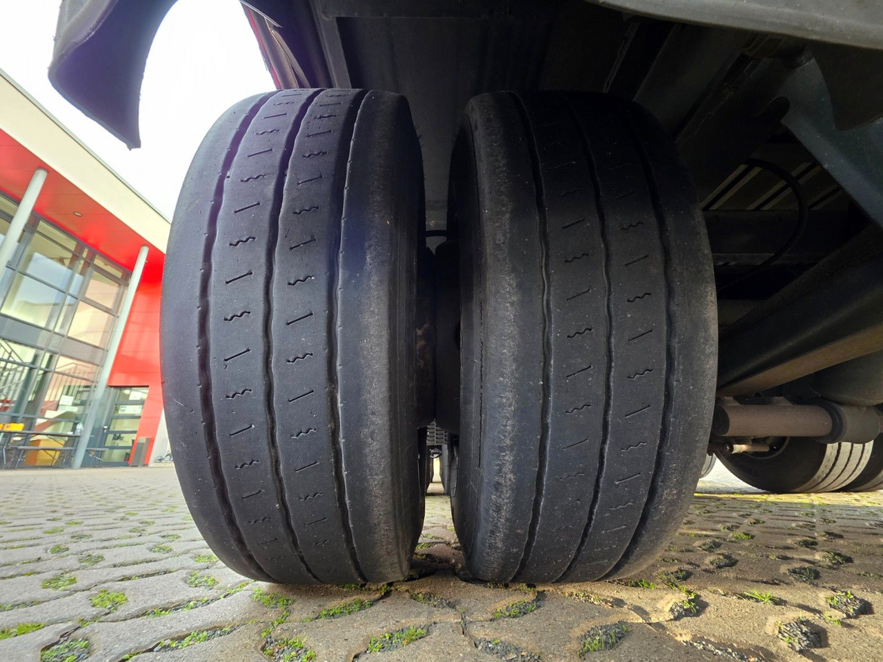 Для перевозки напитков Schwarzmüller SJ / Liftachse / Schwanenhals: фото 38