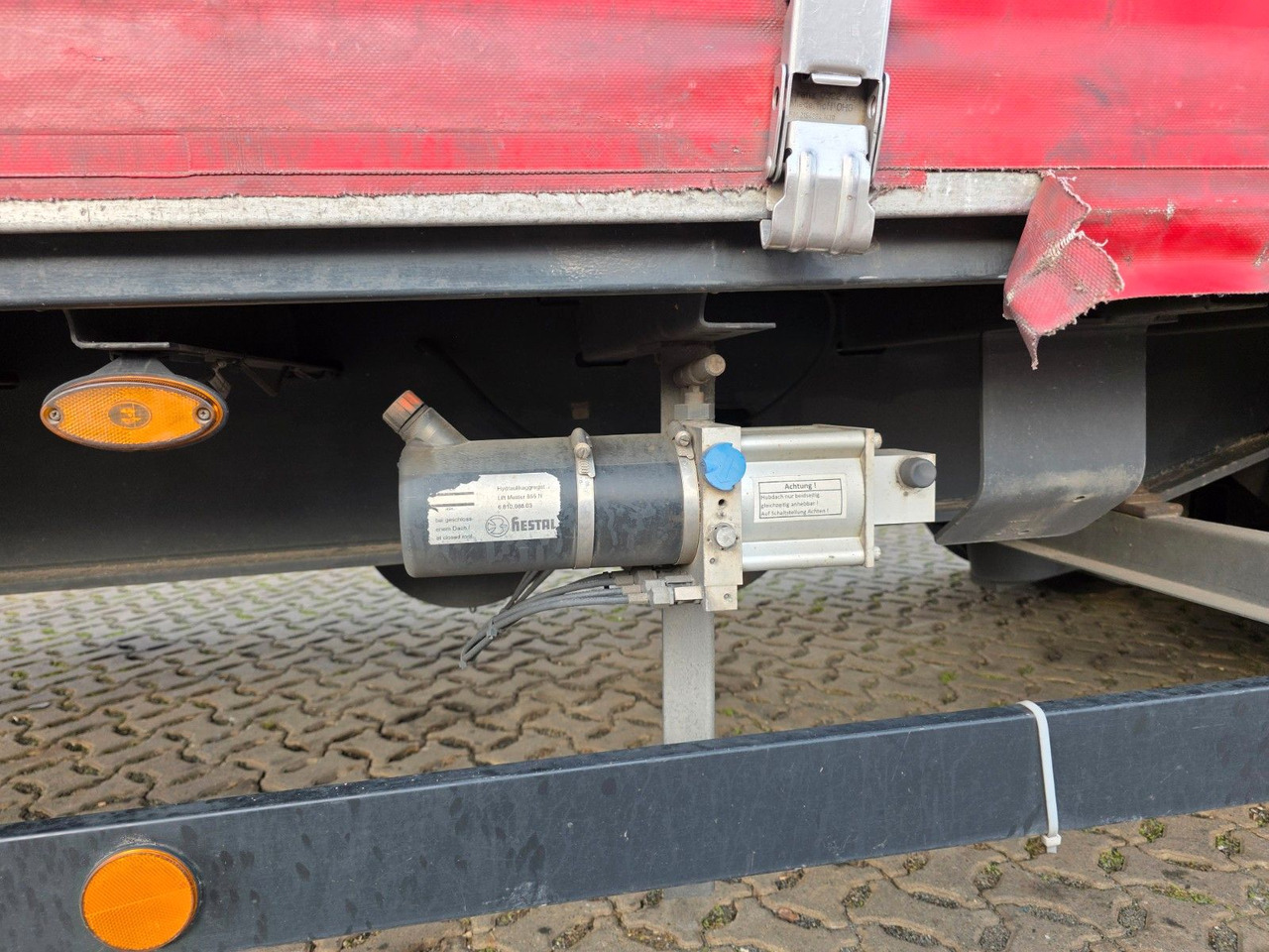 Для перевозки напитков Schwarzmüller SJ / Liftachse / Schwanenhals: фото 19