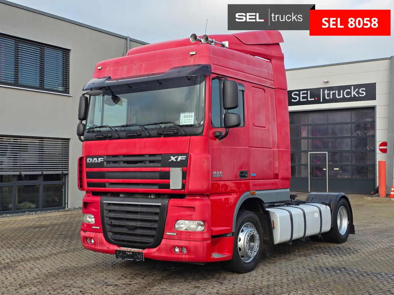 DAF XF 105.460 / ZF Intarder / Standklimaanlage - Тягач: фото 1 DAF XF 105.460 / ZF Intarder / Standklimaanlage - Тягач: фото 1
