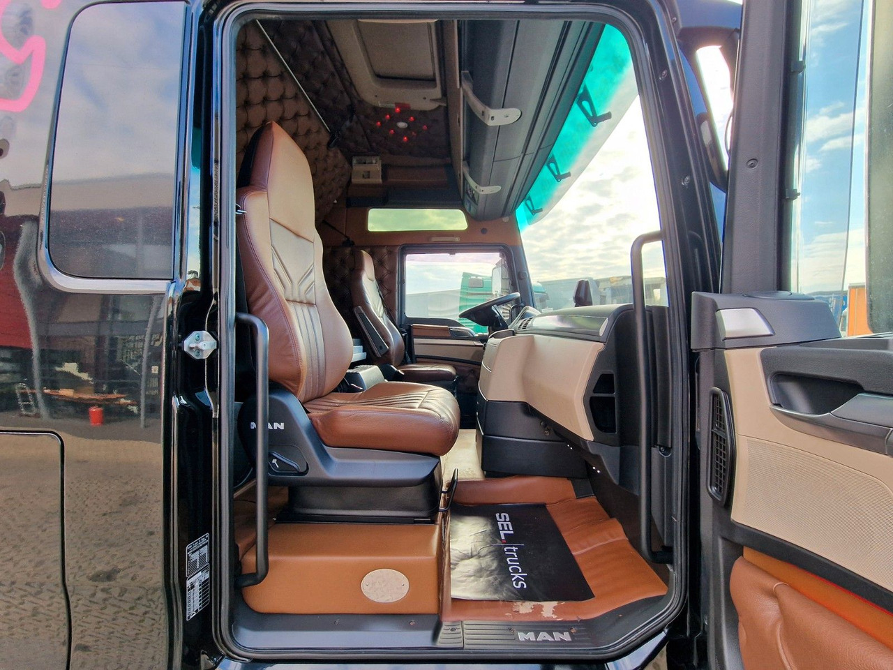 Тягач MAN TGX 18.500 4X2 LLS-U /Retarder/Xenon/Ledersitze: фото 18