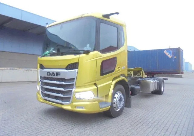 DAF XD 260 FA DEMO RHD - Грузовик-шасси: фото 1 DAF XD 260 FA DEMO RHD - Грузовик-шасси: фото 1
