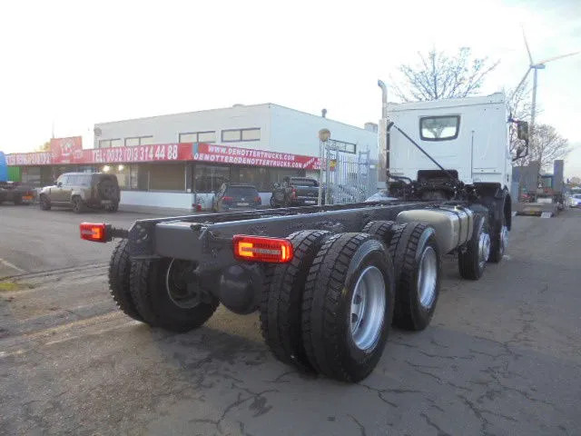 DAF XDC 450 8X4 DEMO UNUSED RHD - Грузовик-шасси: фото 4 DAF XDC 450 8X4 DEMO UNUSED RHD - Грузовик-шасси: фото 4