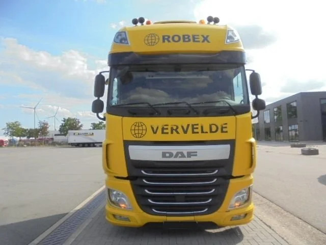 DAF XF 510 FAR 6X2 - Грузовик бортовой/ Платформа: фото 2 DAF XF 510 FAR 6X2 - Грузовик бортовой/ Платформа: фото 2