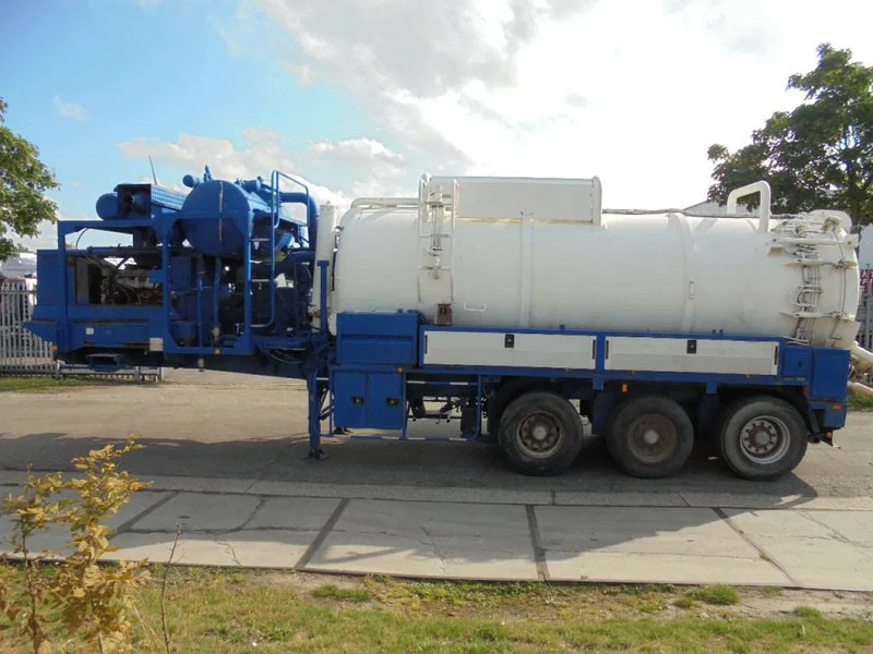 Diversen HUWER 2 ALPHA 40 - Полуприцеп-цистерна: фото 1 Diversen HUWER 2 ALPHA 40 - Полуприцеп-цистерна: фото 1