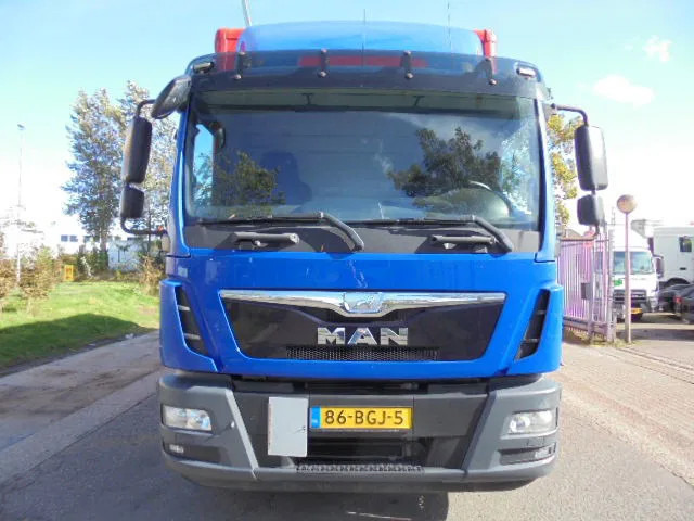 MAN TGM 12.250 NL TRUCK - Грузовик с закрытым кузовом: фото 2 MAN TGM 12.250 NL TRUCK - Грузовик с закрытым кузовом: фото 2