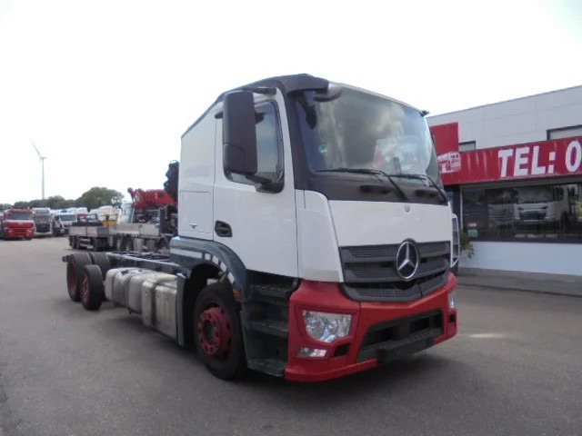 Mercedes-Benz ACTROS 2340 6X2 - Автовоз: фото 3 Mercedes-Benz ACTROS 2340 6X2 - Автовоз: фото 3