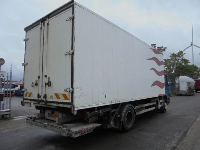 Mercedes-Benz Atego 1218 - Грузовик с закрытым кузовом: фото 4 Mercedes-Benz Atego 1218 - Грузовик с закрытым кузовом: фото 4