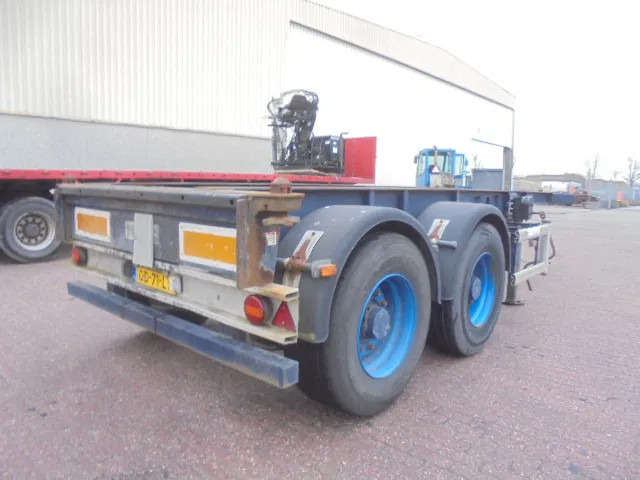 Renders ROC 12.18 20FT - Полуприцеп-контейнеровоз/ Сменный кузов: фото 3 Renders ROC 12.18 20FT - Полуприцеп-контейнеровоз/ Сменный кузов: фото 3