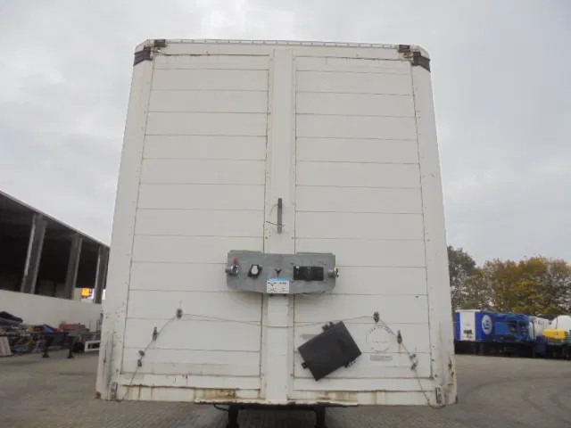 Renders ROC 12-27N X-STEERING - Тентованный полуприцеп: фото 2 Renders ROC 12-27N X-STEERING - Тентованный полуприцеп: фото 2