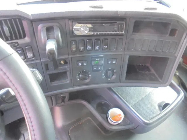 Грузовик с закрытым кузовом Scania R400 6X2 VOLUME COMBI + RETARDER: фото 8 Грузовик с закрытым кузовом Scania R400 6X2 VOLUME COMBI + RETARDER: фото 8