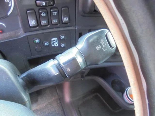 Грузовик с закрытым кузовом Scania R400 6X2 VOLUME COMBI + RETARDER: фото 12 Грузовик с закрытым кузовом Scania R400 6X2 VOLUME COMBI + RETARDER: фото 12