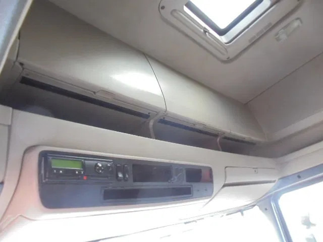 Грузовик с закрытым кузовом Scania R400 6X2 VOLUME COMBI + RETARDER: фото 10 Грузовик с закрытым кузовом Scania R400 6X2 VOLUME COMBI + RETARDER: фото 10