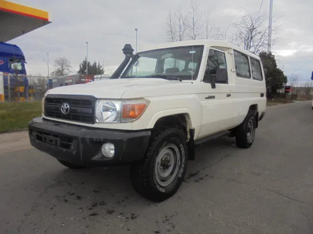Toyota Land Cruiser HZJ78L 4WD EXPORT OUT EU ONLY - Легковой автомобиль: фото 1 Toyota Land Cruiser HZJ78L 4WD EXPORT OUT EU ONLY - Легковой автомобиль: фото 1