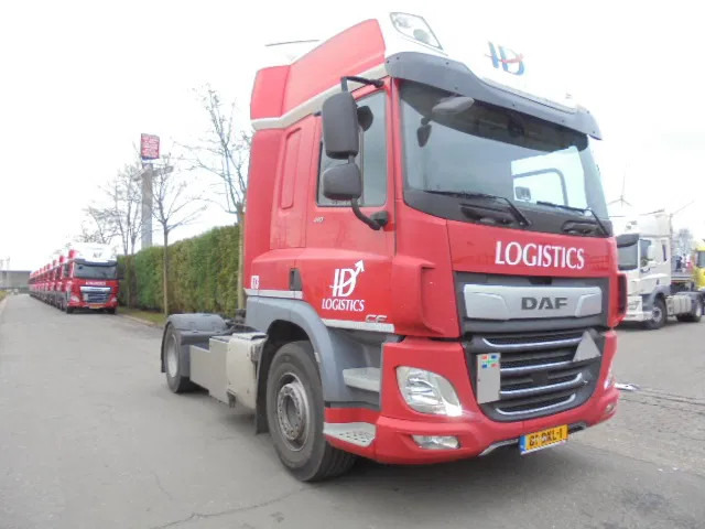 DAF CF 410 SSC - Тягач: фото 3 DAF CF 410 SSC - Тягач: фото 3