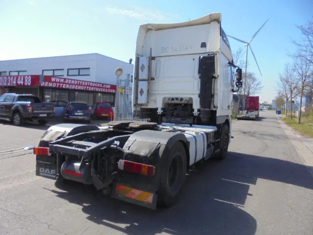 DAF XF 105.460 SUPERSPACE - Тягач: фото 4 DAF XF 105.460 SUPERSPACE - Тягач: фото 4