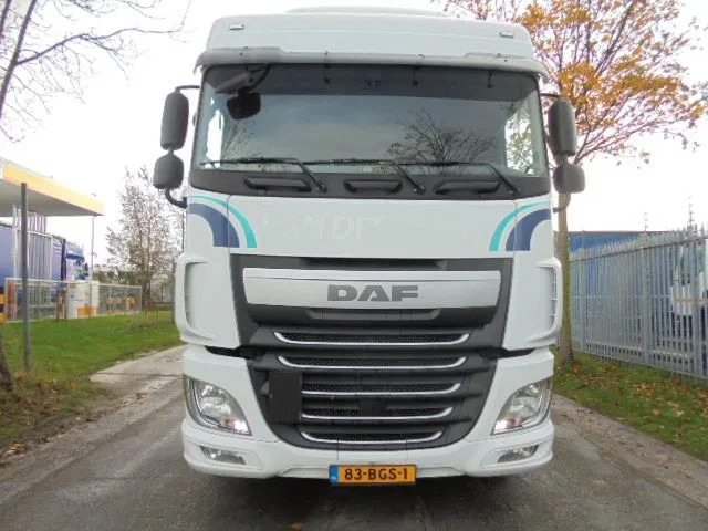 DAF XF 440 SPACE CAB - Тягач: фото 2 DAF XF 440 SPACE CAB - Тягач: фото 2