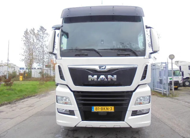 MAN TGX 26.500 6X2 EUR6 - Тягач: фото 2 MAN TGX 26.500 6X2 EUR6 - Тягач: фото 2