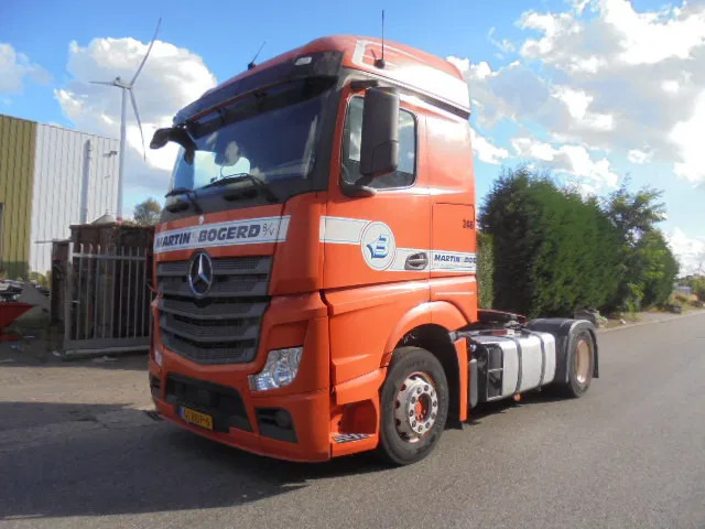 Mercedes-Benz Actros 1842 LS ENGINE NOT OK - Тягач: фото 1 Mercedes-Benz Actros 1842 LS ENGINE NOT OK - Тягач: фото 1