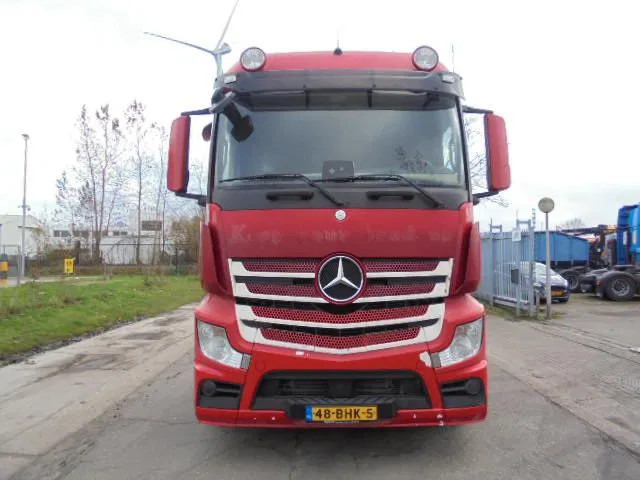 Mercedes-Benz Actros 2543 6X2 + HYDRAULIC - Тягач: фото 2 Mercedes-Benz Actros 2543 6X2 + HYDRAULIC - Тягач: фото 2