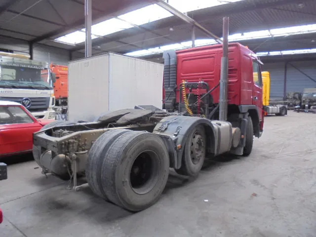 Volvo FM 380 ENGINE NOT OK ONLY PARTS - Тягач: фото 5 Volvo FM 380 ENGINE NOT OK ONLY PARTS - Тягач: фото 5