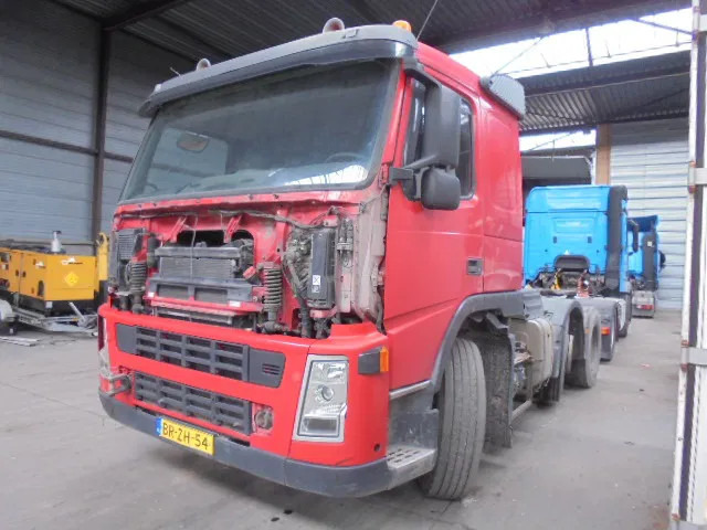 Volvo FM 380 ENGINE NOT OK ONLY PARTS - Тягач: фото 1 Volvo FM 380 ENGINE NOT OK ONLY PARTS - Тягач: фото 1