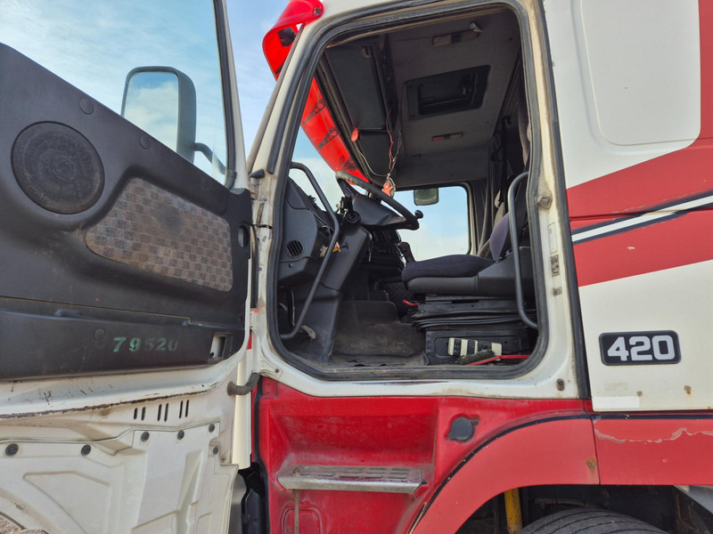 Тягач Volvo Fh12.420: фото 17