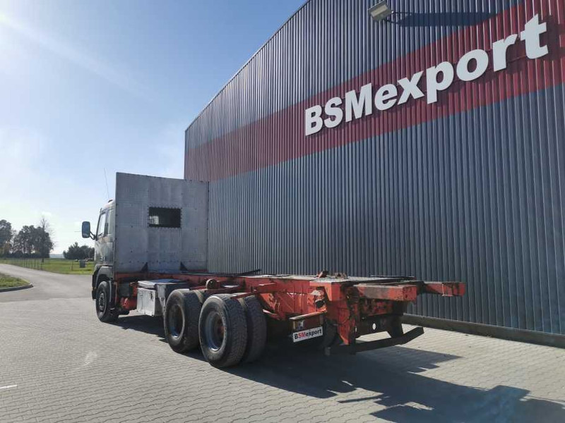Volvo FH12 420 chassis truck - Грузовик-шасси: фото 5 Volvo FH12 420 chassis truck - Грузовик-шасси: фото 5