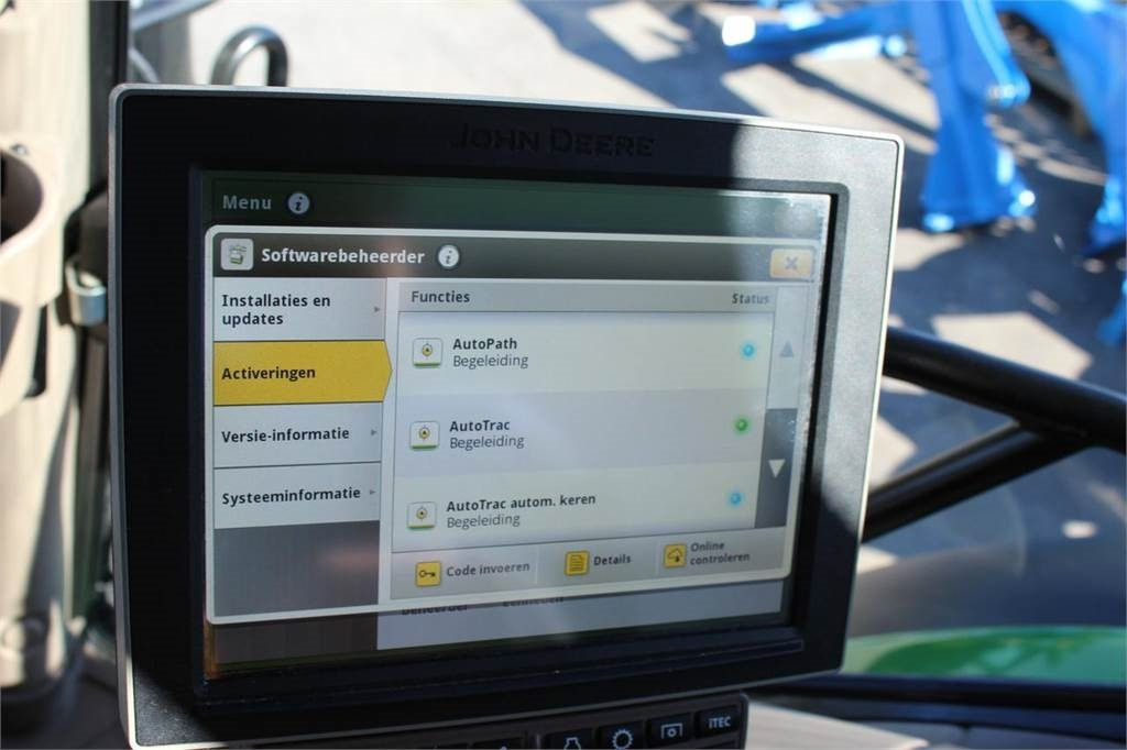 Трактор John Deere 6130R: фото 13