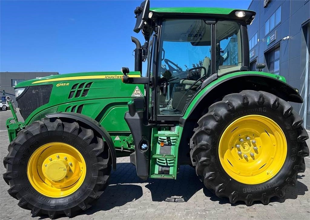 John Deere 6145R - Трактор: фото 1 John Deere 6145R - Трактор: фото 1